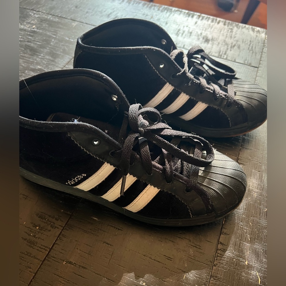 Early 2000s velvet adidas mid top shoes